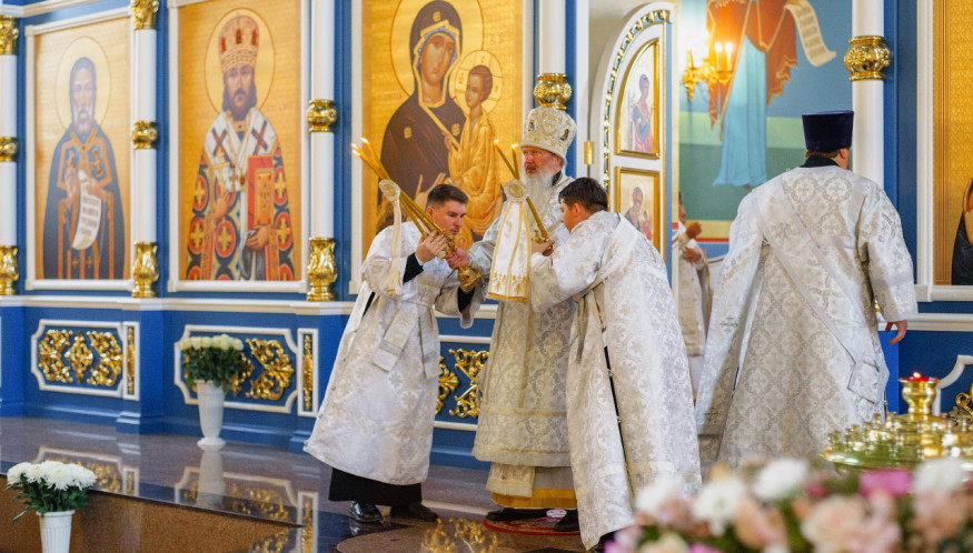 В Чистых прудах освятили Храм в честь Рождества Пресвятой Богородицы