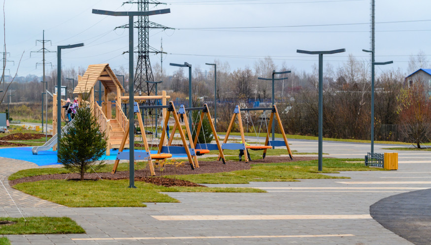 Теперь два новых сквера украшают Чистые пруды