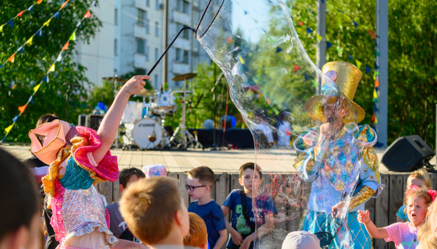 В Заречной части города прошёл День строителя с КСМ
