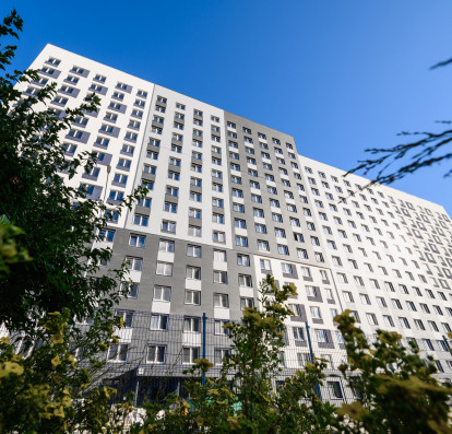 Дом на Прибрежном бульваре,6 (1 очередь) введён в эксплуатацию: комфорт и уют для новых жителей